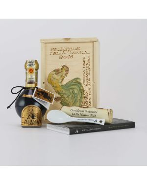 Traditional Balsamic Vinegar the Fabulous! GRAND MOTHER 2018 Collection  Hand-PAINTED Wooden Box