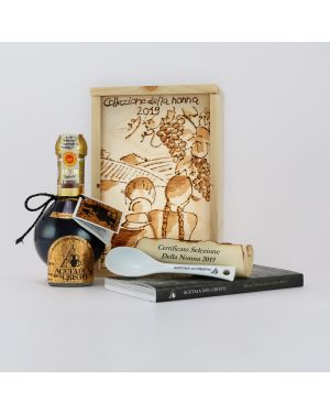 Traditional Balsamic Vinegar the Fabulous! GRAND MOTHER 2019 Collection  Hand-PAINTED Wooden Box by Elena Fava